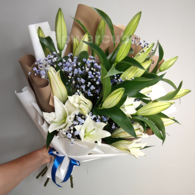 Букет «Праздничная лилия»