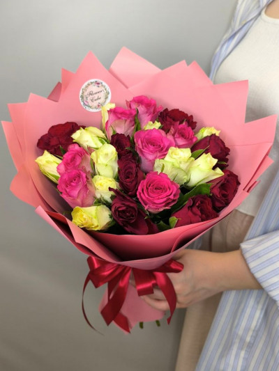 Букет из 25 роз Кении микс Букет из 25 роз Кении микс